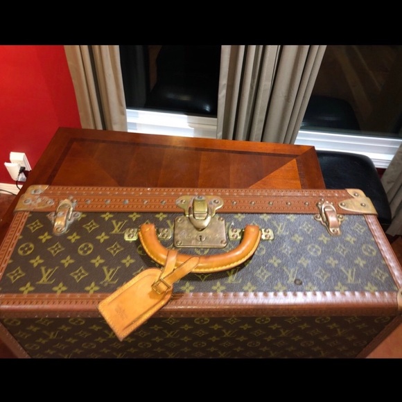 Vintage Louis Vuitton trunk! - Picture 5 of 8
